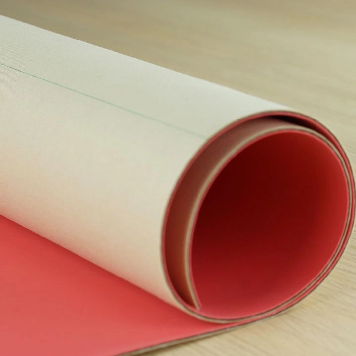 Varnishing blankets with pre-skeleton and optimal compressible layer structure